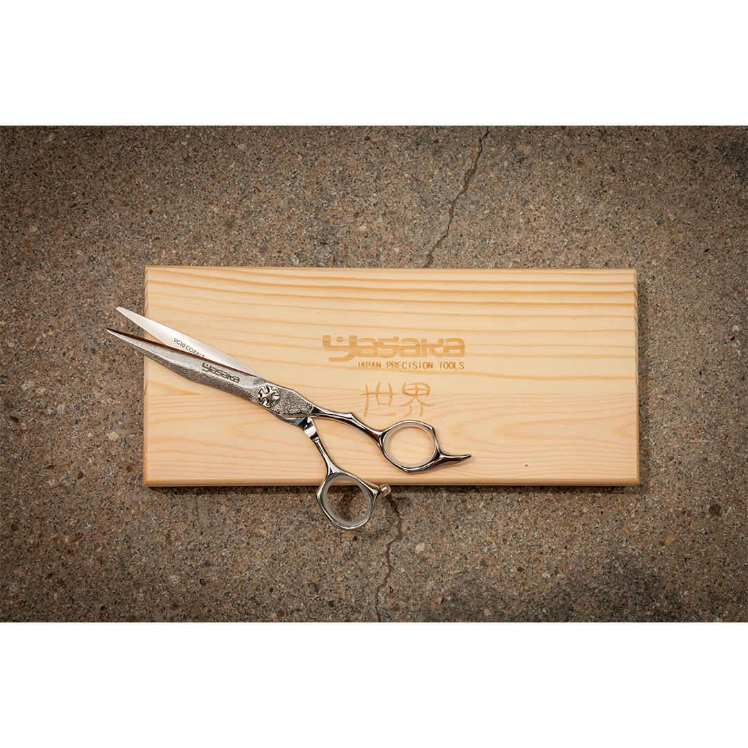 Tijera Yasaka Filo de Navaja Kissaki (903)